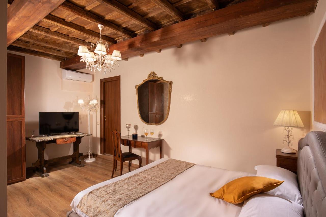 Hotel Residenza Nobile Laurina Roma Exterior foto
